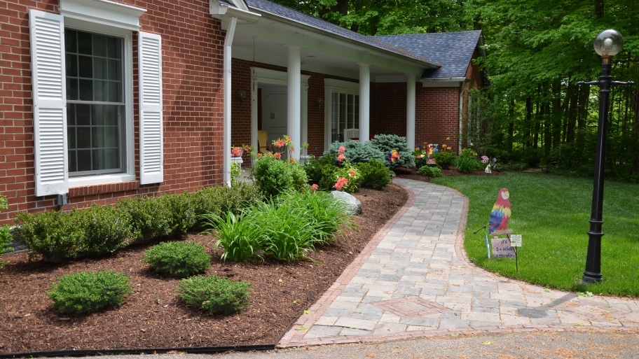 Choosing the Right Mulch for Your Yard Angie's List